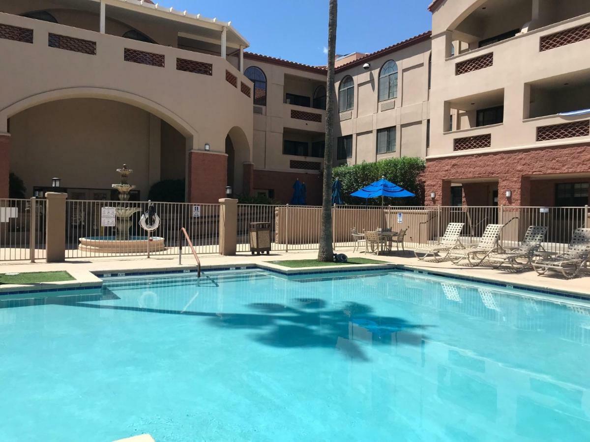 Hilton Vacation Club Varsity Club Tucson Exterior foto